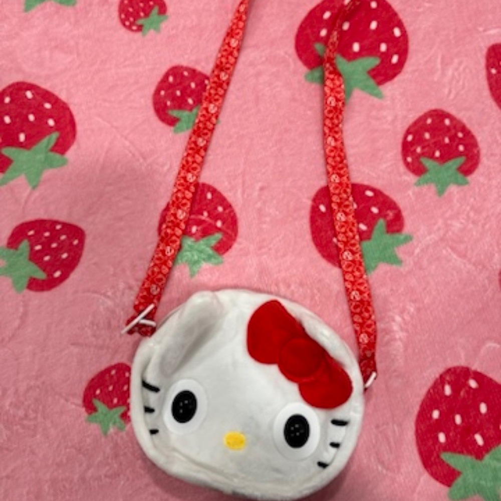 Hello Kitty talking purse